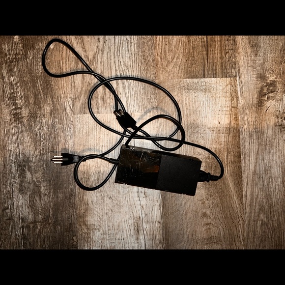 Microsoft Xbox One 500 GB Black Console without Kinect. NO CONTROLLERS - Picture 5 of 6